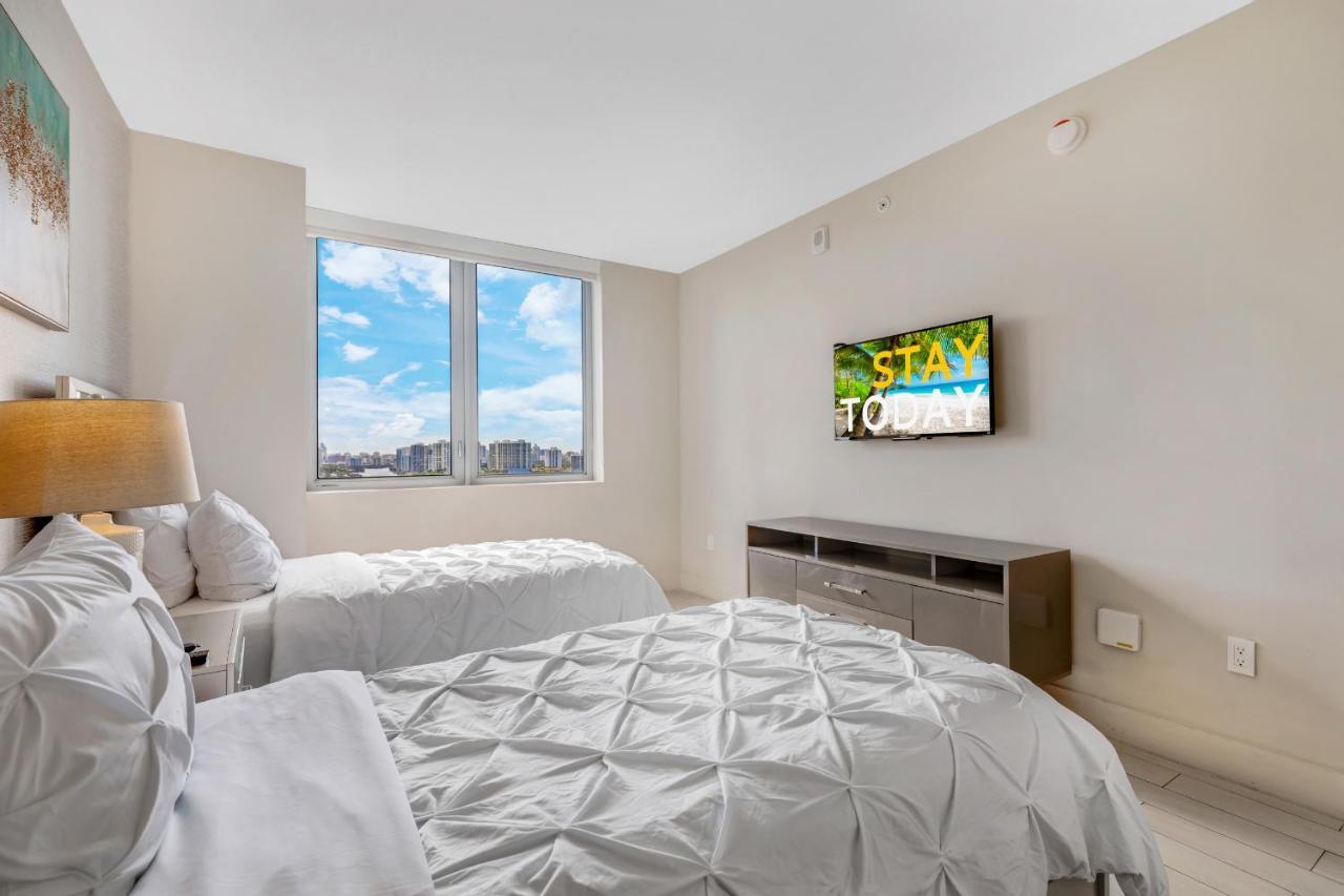 Resort-Style Living With Direct Ocean Views - 3Br Beauty Hallandale Beach Ngoại thất bức ảnh