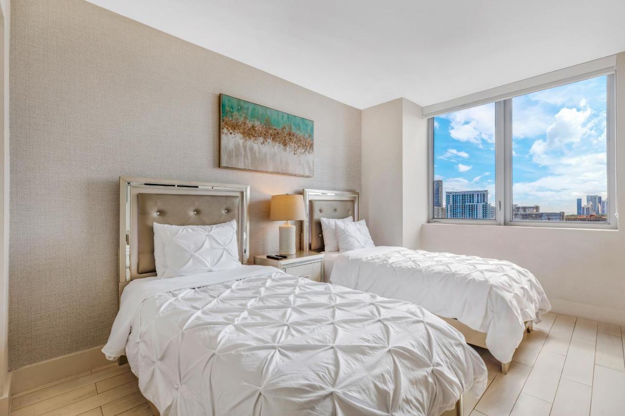 Resort-Style Living With Direct Ocean Views - 3Br Beauty Hallandale Beach Ngoại thất bức ảnh