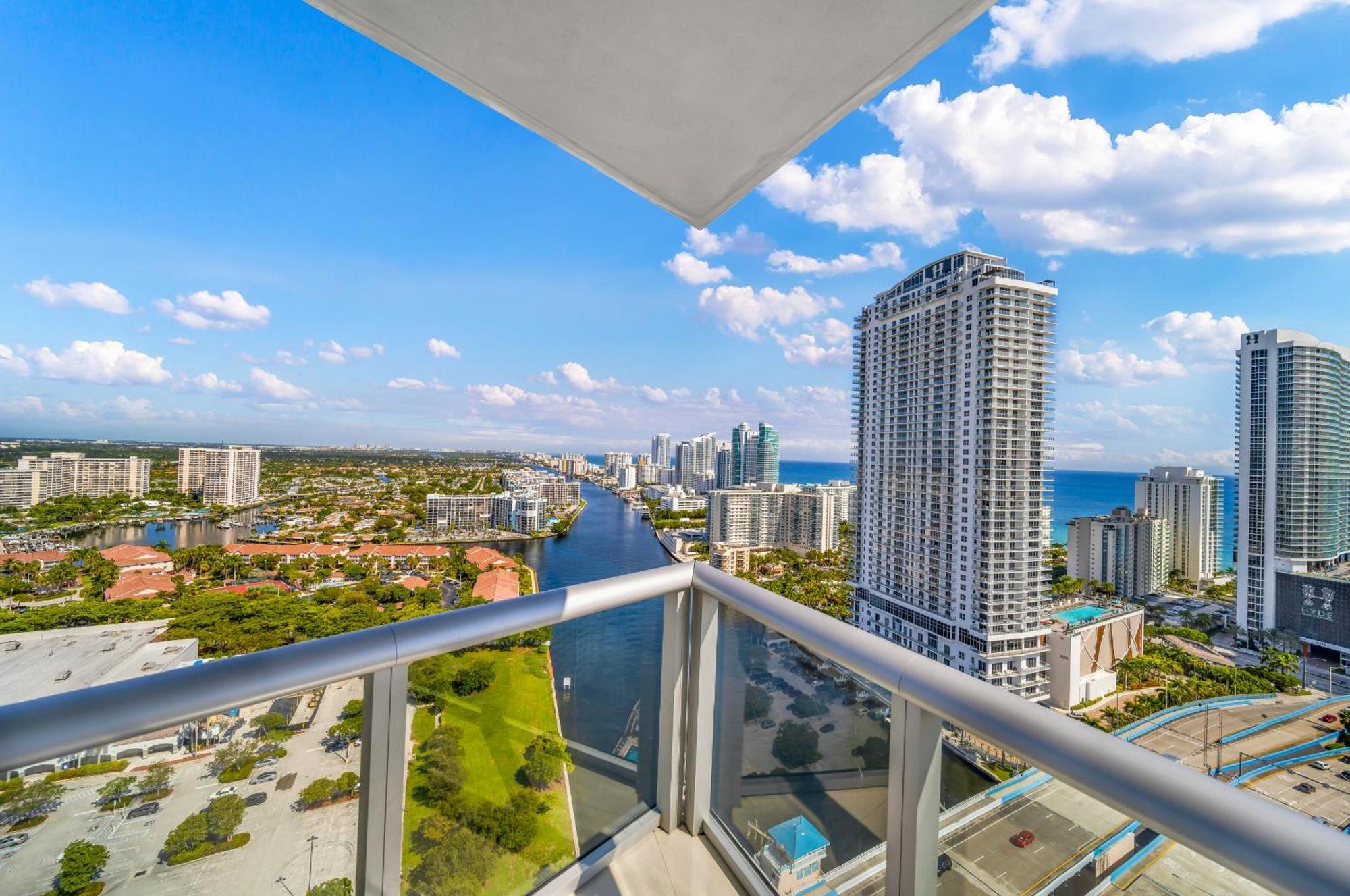 Resort-Style Living With Direct Ocean Views - 3Br Beauty Hallandale Beach Ngoại thất bức ảnh