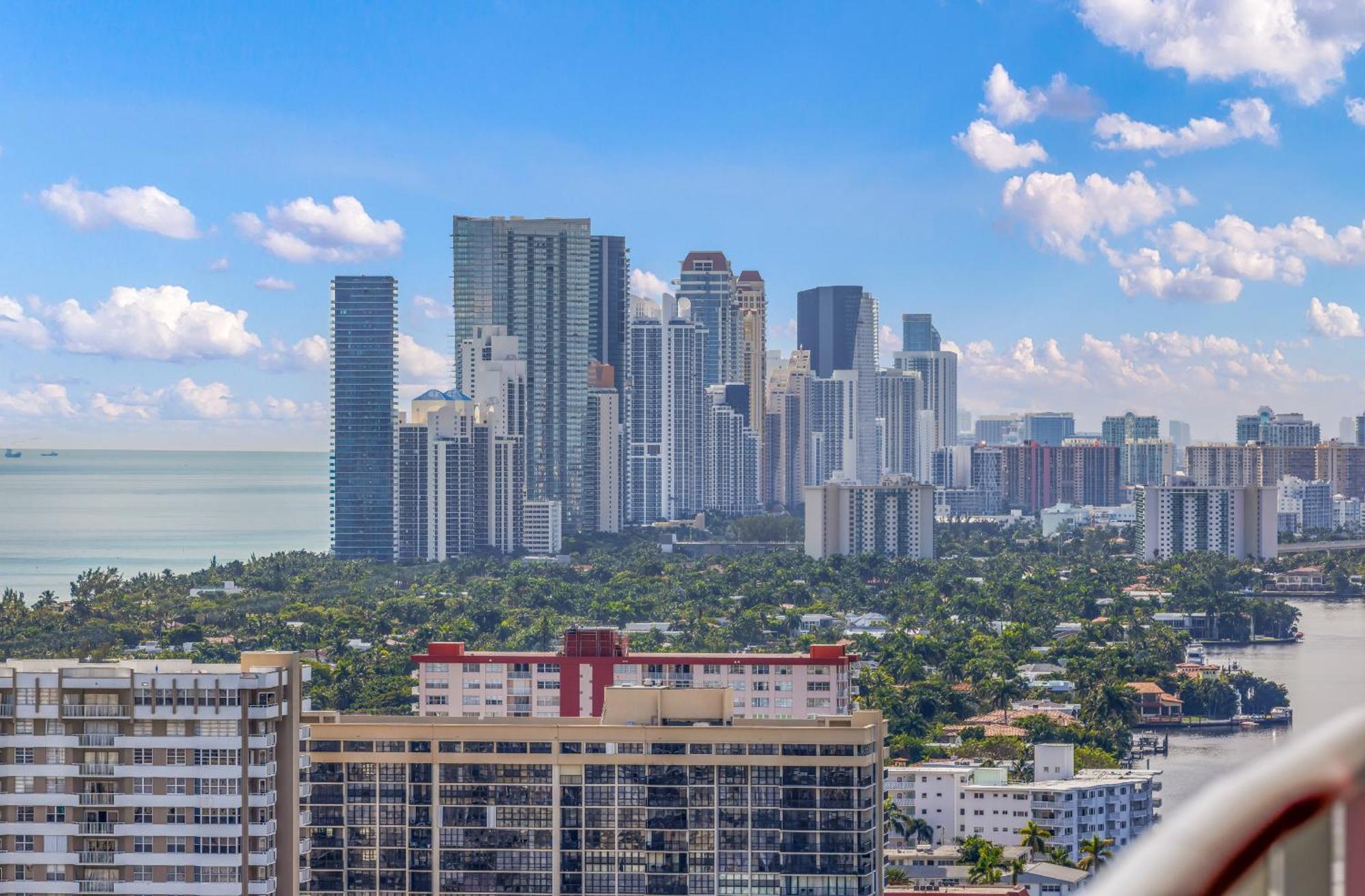 Resort-Style Living With Direct Ocean Views - 3Br Beauty Hallandale Beach Ngoại thất bức ảnh
