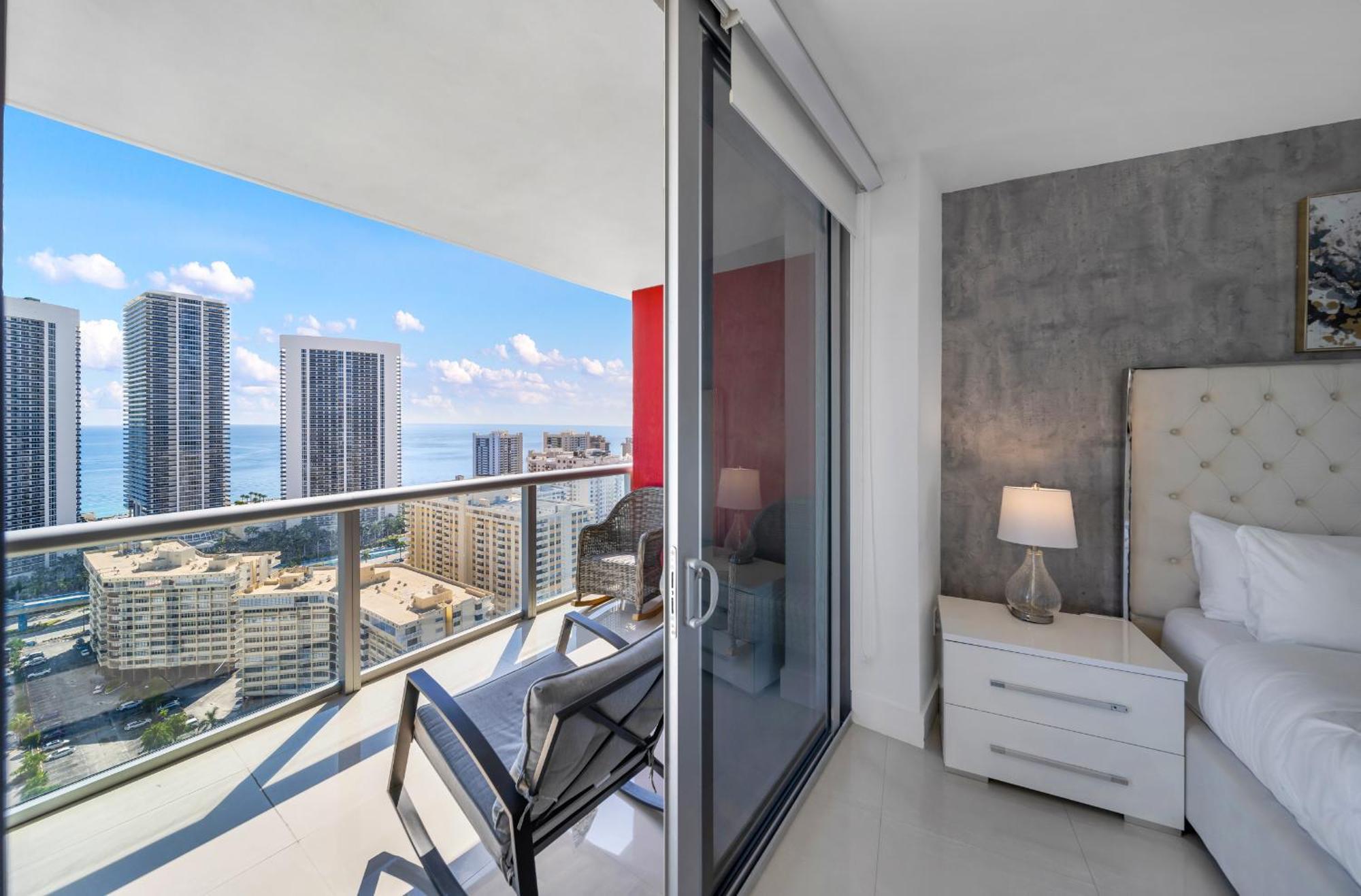 Resort-Style Living With Direct Ocean Views - 3Br Beauty Hallandale Beach Ngoại thất bức ảnh