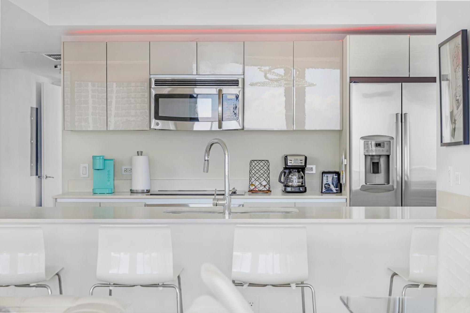 Resort-Style Living With Direct Ocean Views - 3Br Beauty Hallandale Beach Ngoại thất bức ảnh