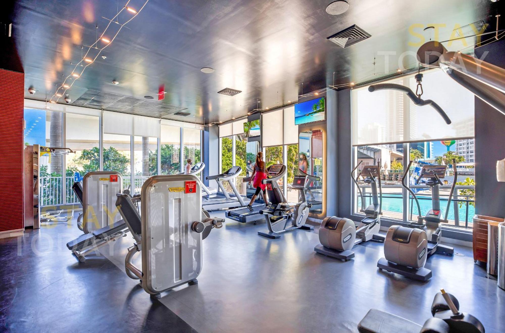Resort-Style Living With Direct Ocean Views - 3Br Beauty Hallandale Beach Ngoại thất bức ảnh